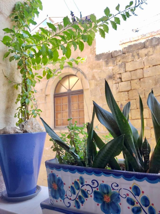 Encanto Vegetarian Bed & Breakfast Bed & Breakfast Xaghra Exterior photo